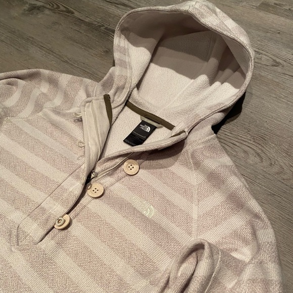The North Face 1/4 Zip Button Up Pullover Sweater Women’s Size Medium - Picture 2 of 5